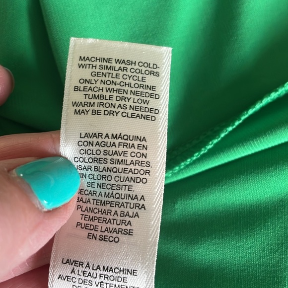 Chico’s Size 2 (10/12) Green Top w/ 3/4 Raglan Sleeves. Smoke Free Home. - Picture 7 of 7